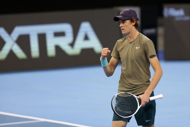 球迷会自发 球迷会自发